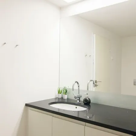 High-end 1 Bedroom With Huge Balcony