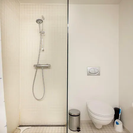 High-end 1 Bedroom With Huge Balcony *
